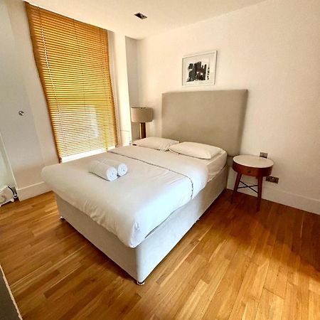 1 Bedroom In Piccadilly Circus St James Cov1 런던 외부 사진